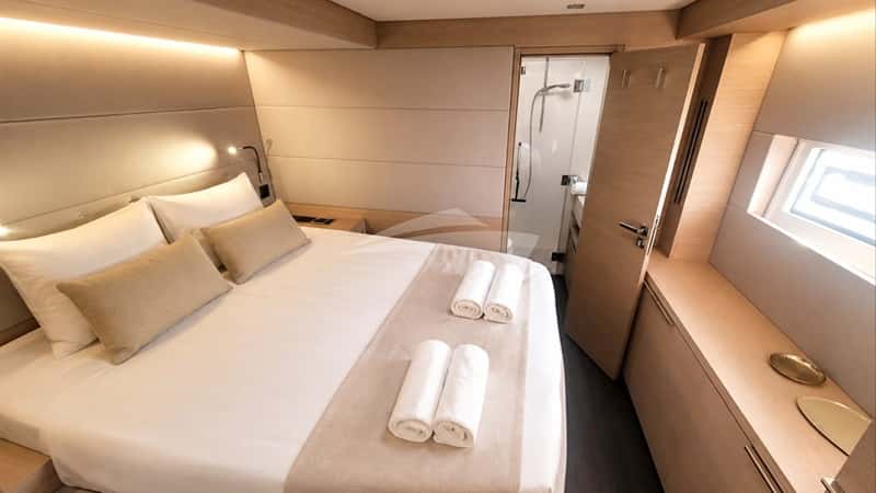 SMILEY 17m sailing yacht charter, photo 9