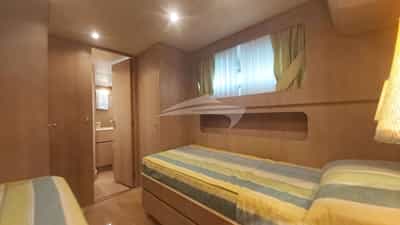 Twin Cabin