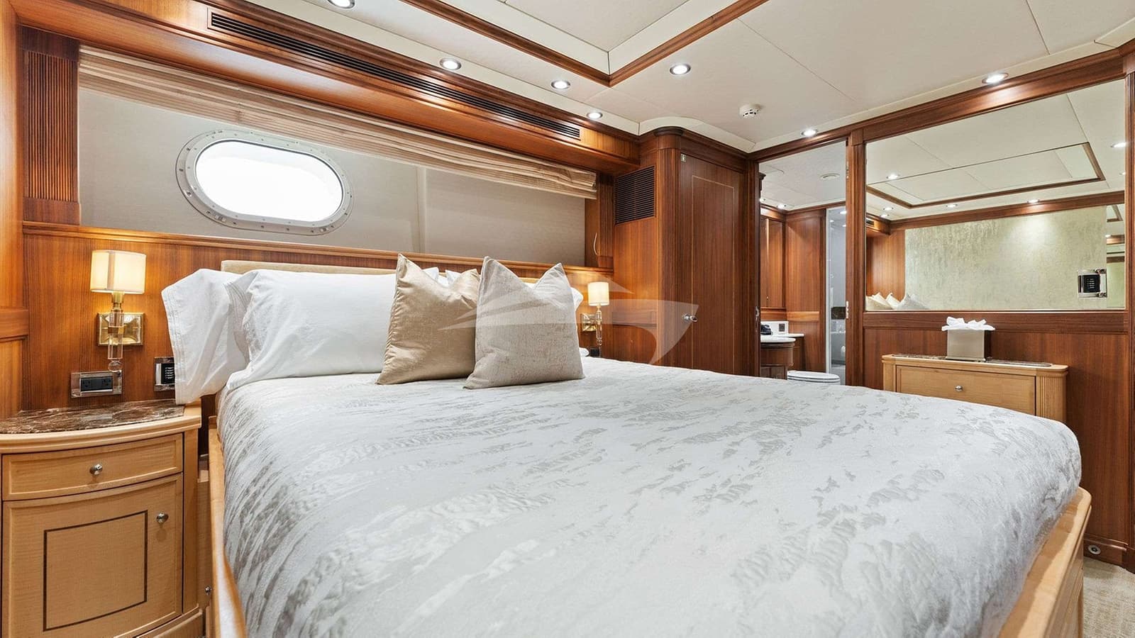 INVICTUS, photo from the yacht portfolio 13