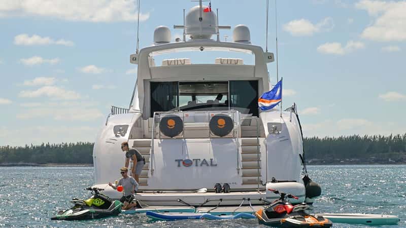 TOTAL 33m motor yacht charter, photo 3