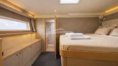Royal-Destiny-fwd-port-cabin