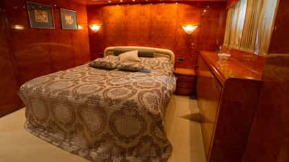 MISS CANDY 30m motor yacht charter, photo 7