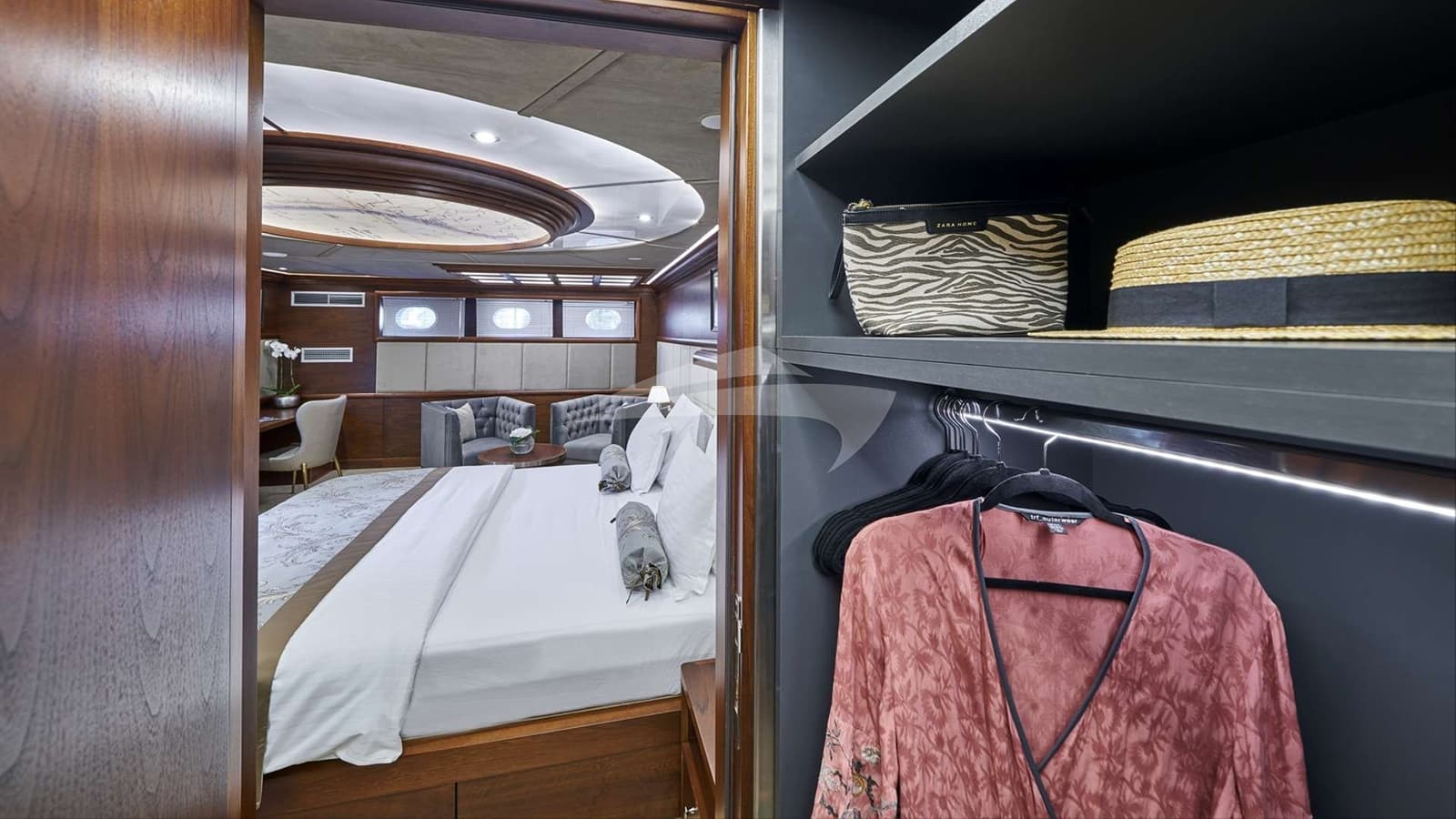 LADY GITA, Aufnahme aus dem Yachtportfolio 11