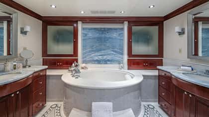 COCO RAY 49m motor yacht charter, photo 13