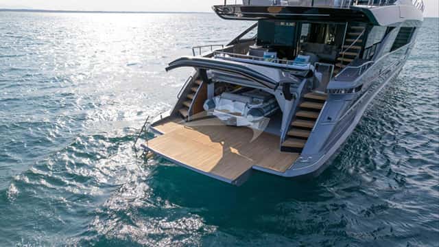 NEVER GIVE UP 33GS yacht charter photo 5