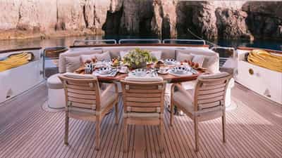 Al Fresco Dining