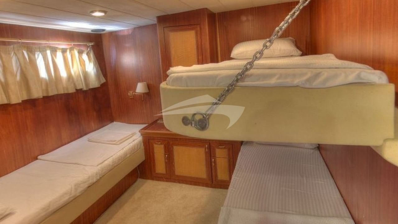 Twin Cabin with Pullman