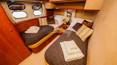 Twin Cabin