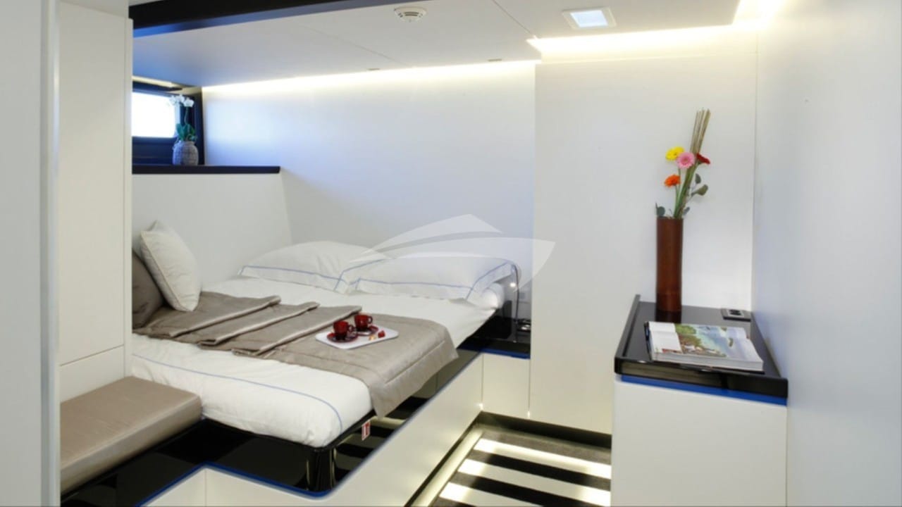 NOMAD IV - 1st Guest Cabin (double)