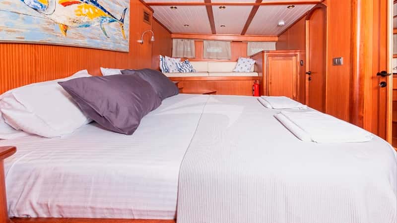 BODRUM QUEEN 27m motor yacht charter, photo 5