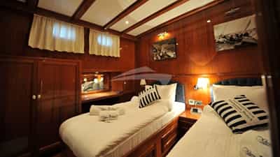 Twin Cabin