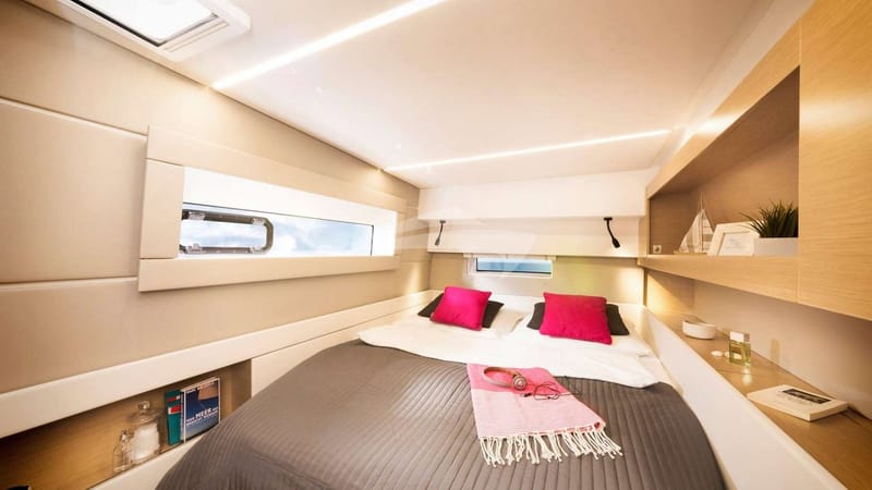 Guest cabin aft starboard side