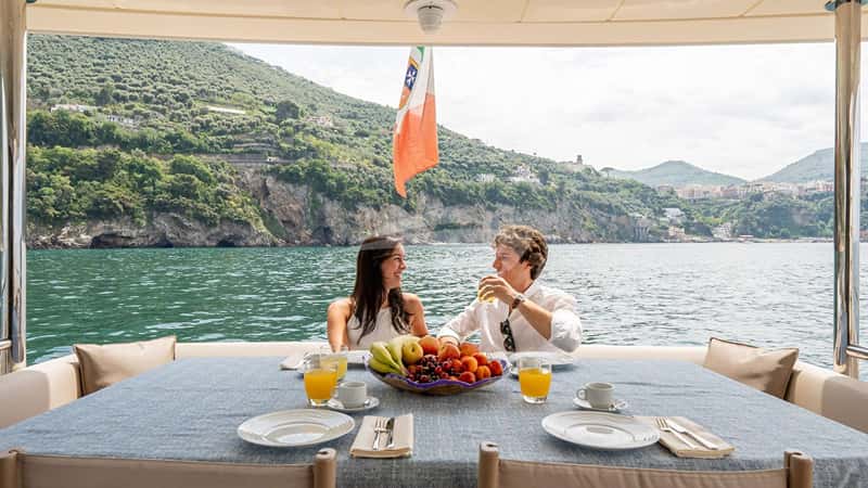 FOREVER ROSANNA 24m motor yacht charter, photo 3