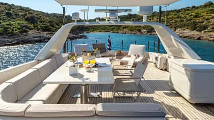 THE BIRD 26m motor yacht charter, photo 13