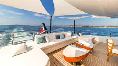 Bridge Deck Aft Seating