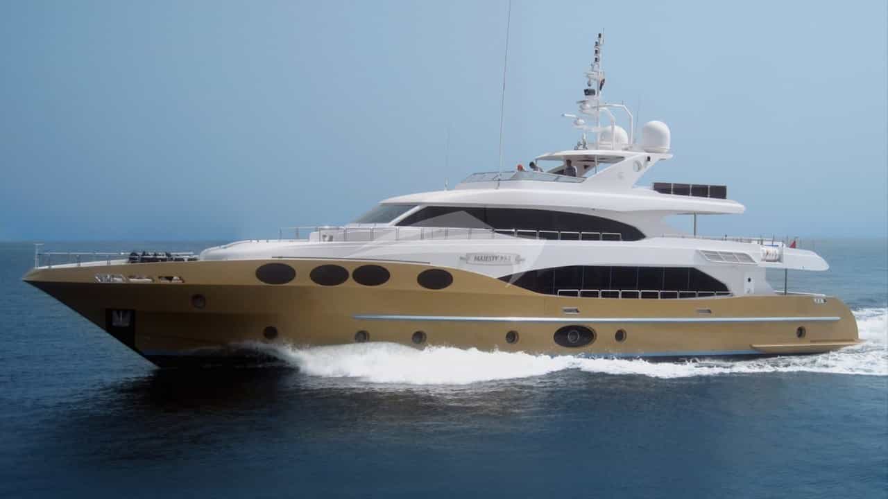 GRENADINES III yacht charter