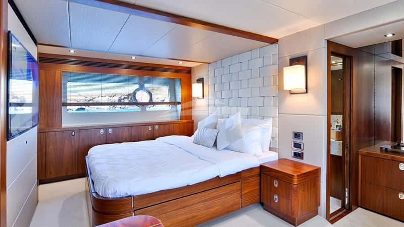 GRACE XI 23m motor yacht charter, photo 6