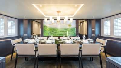 Fine dining in main saloon