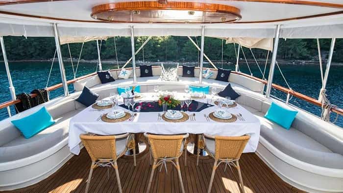 VISTA MARE 30m motor yacht charter, photo 3