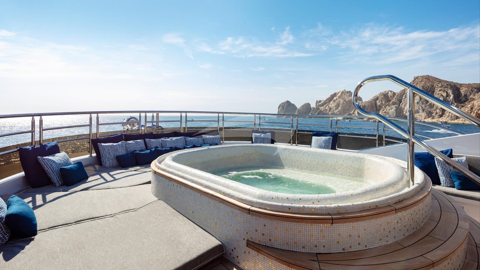 CHAMPAGNE SEAS, photo from the yacht portfolio 22