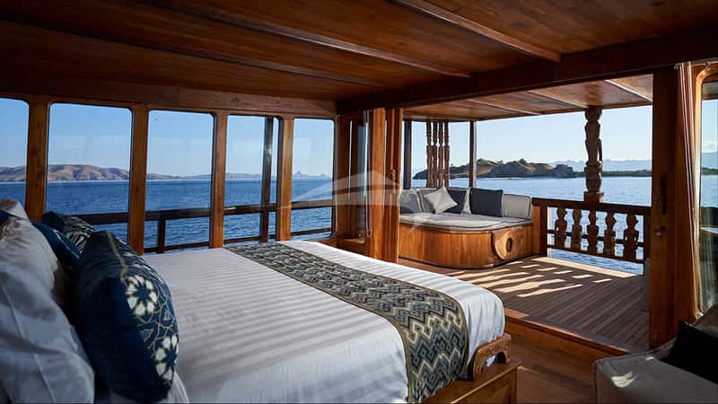 ORACLE 35m sailing yacht charter, photo 8