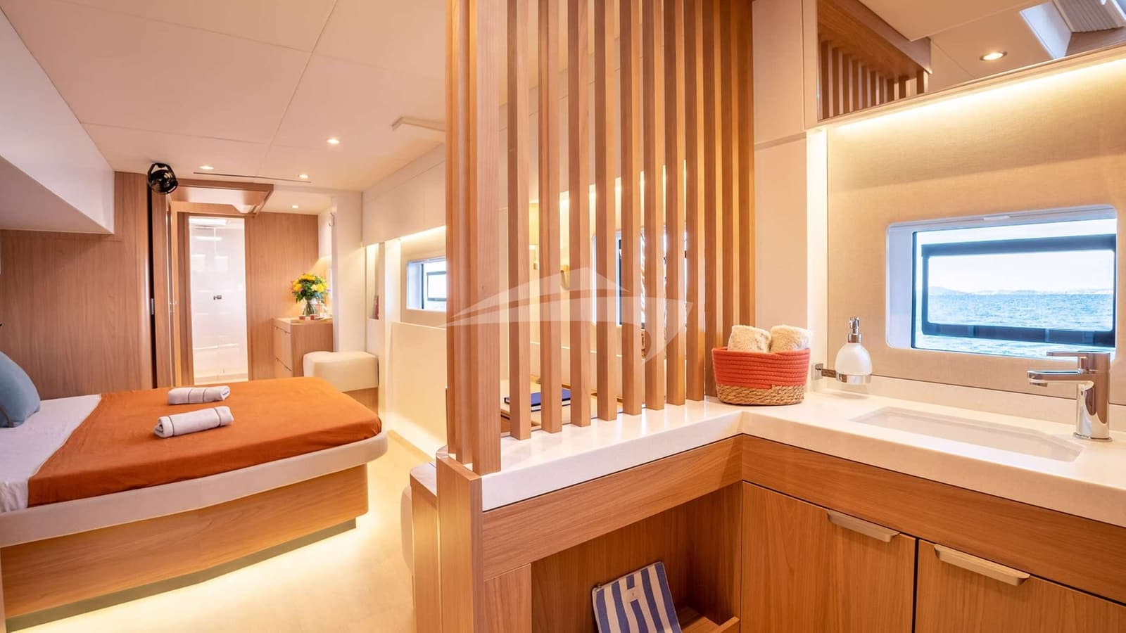 JUMEAUX, photo from the yacht portfolio 12