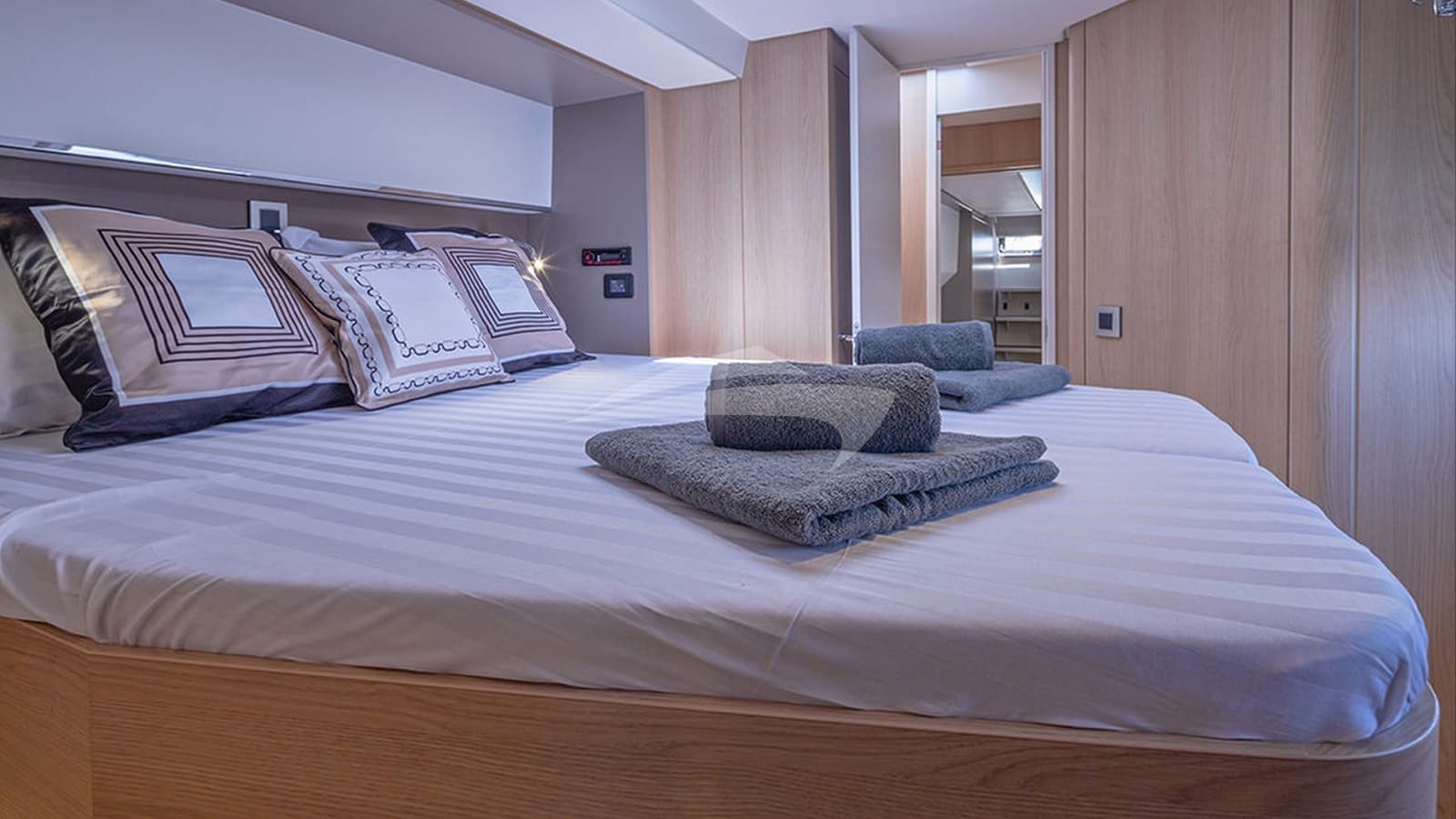 LICENSE TO CHILL, photo from the yacht portfolio 21