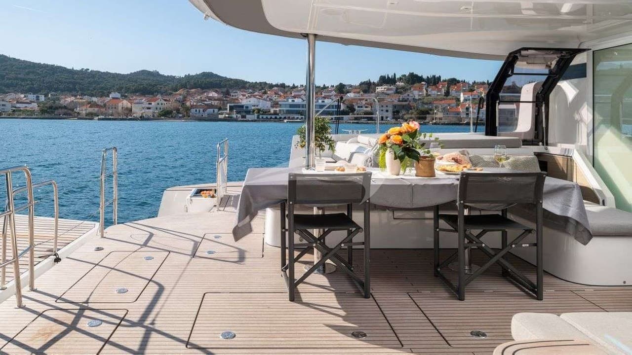 DIAMOND DIVA, photo from the yacht portfolio 18