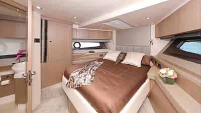 Forward Cabin with Bathroom