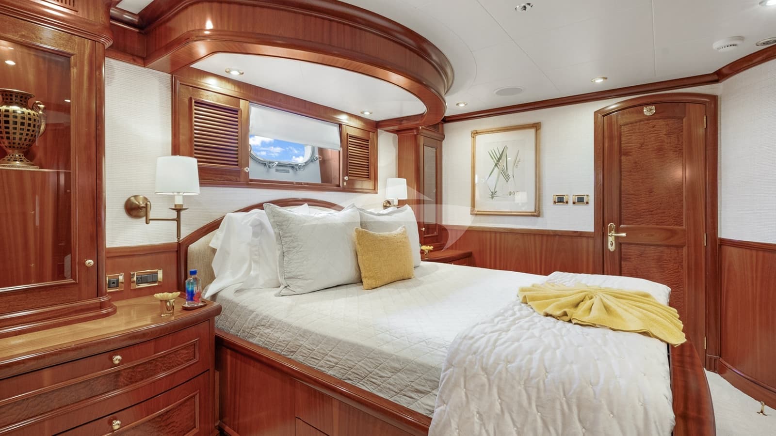 MISS STEPHANIE, photo from the yacht portfolio 18