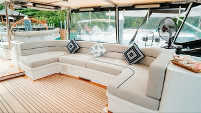 THANDEKA - Cockpit Seating