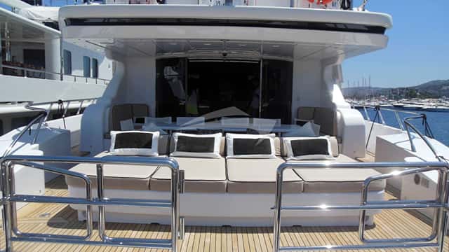WHITE PEARL yacht charter photo 2