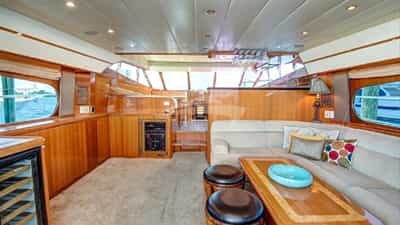 SaloonSaloon
