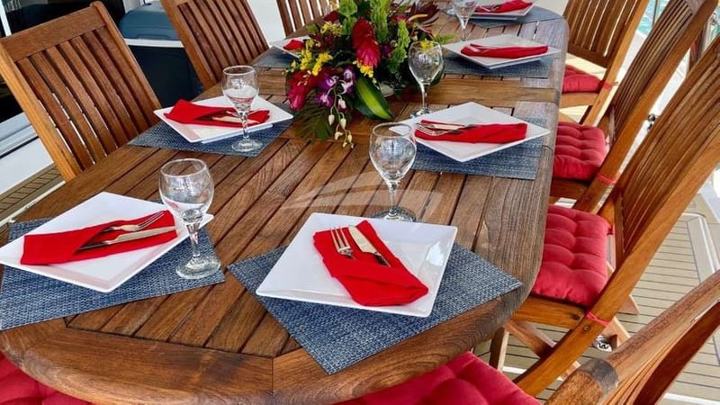 Alfresco dining for up to 10 on the open aft deck.