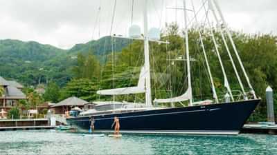 THANDEKA - Paddleboarding