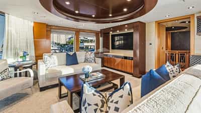 Bridge Deck Skylounge