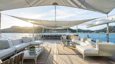 Upper deck aft