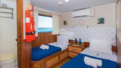 Upper deck twin cabin