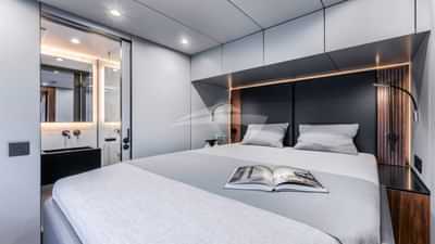 Guest cabin
