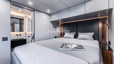 Guest cabin