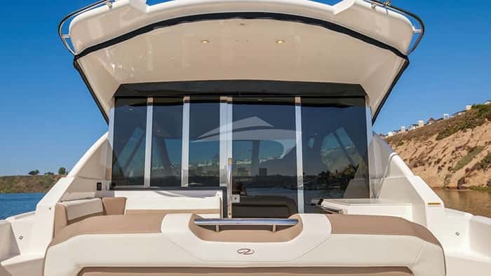 LITTLE DREAMER 13m motor yacht charter, photo 3