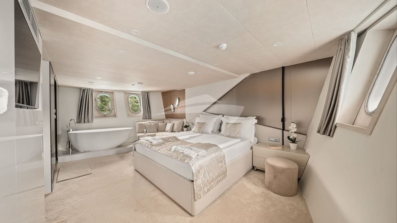 CRISTAL, photo from the yacht portfolio 27