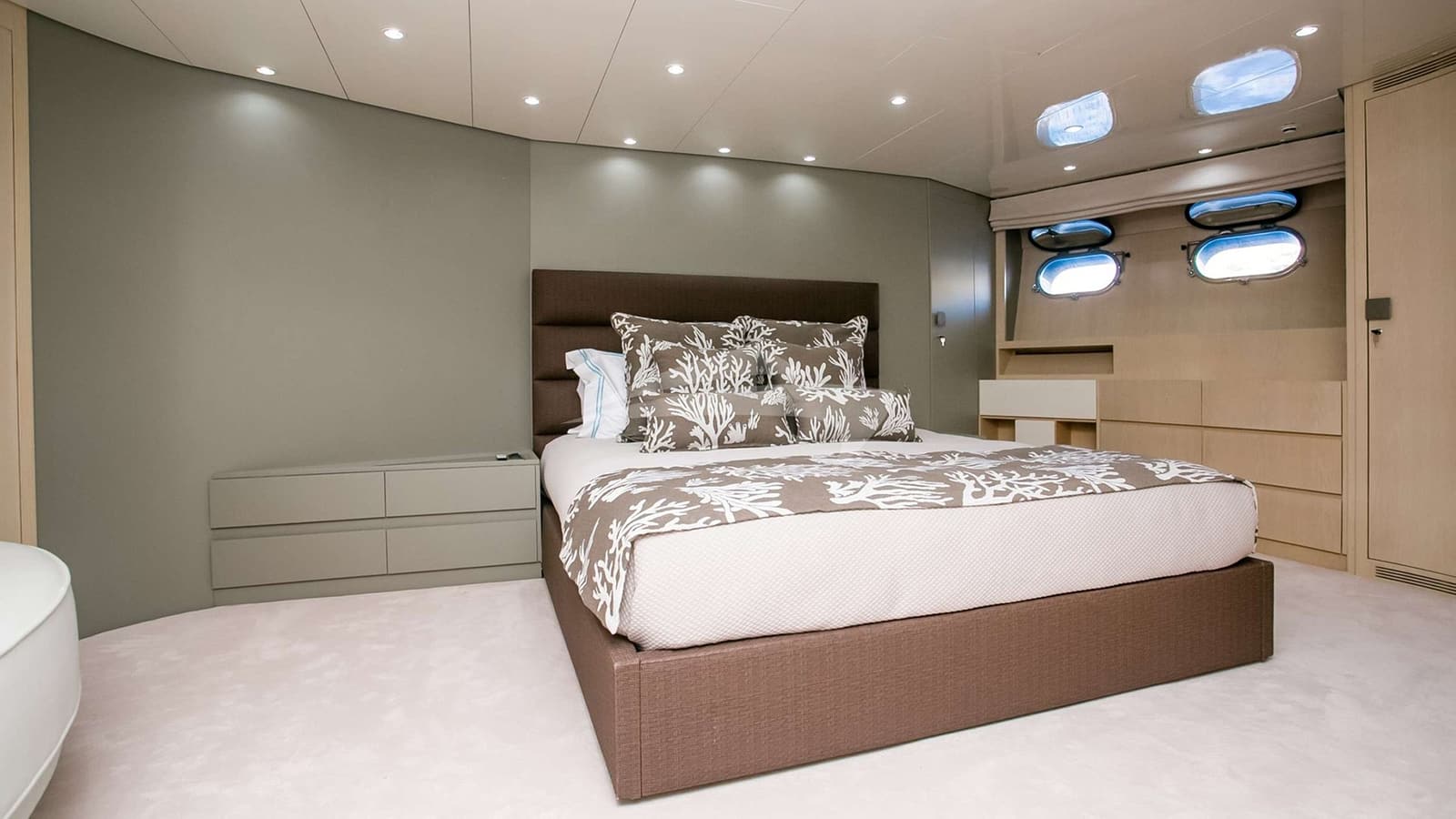 SOFIA Y, photo from the yacht portfolio 5