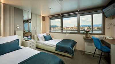 Twin Cabin
