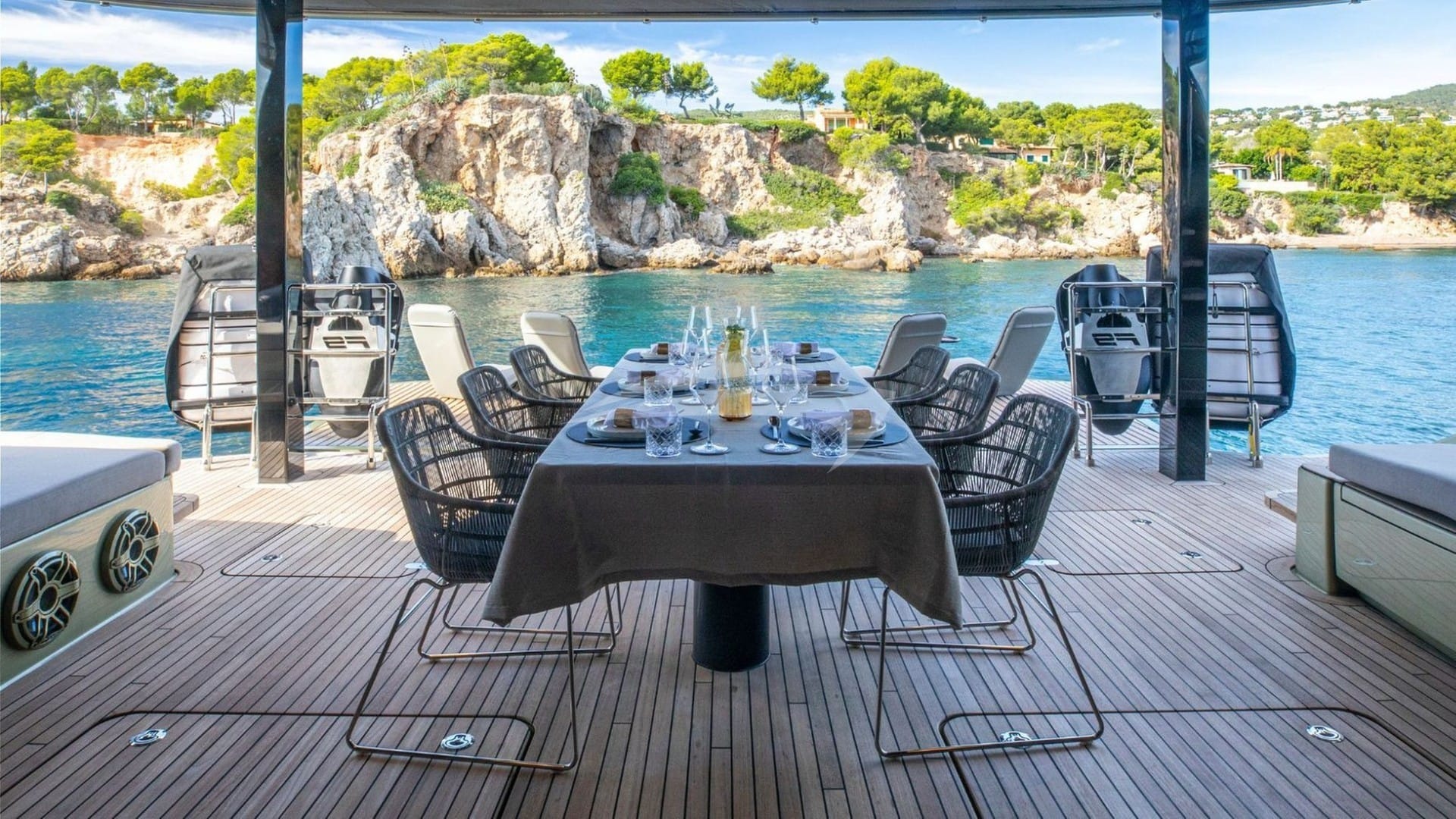Deck Dining