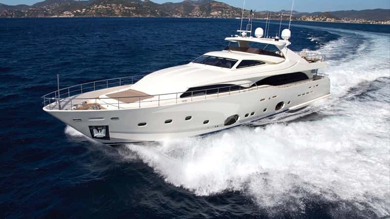 ROBUSTO 34m motor yacht charter, photo 3