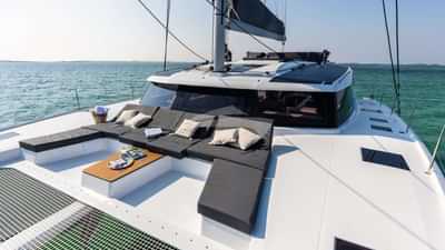 Great hang out spot on front foredeck