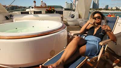 Deck Jacuzzi