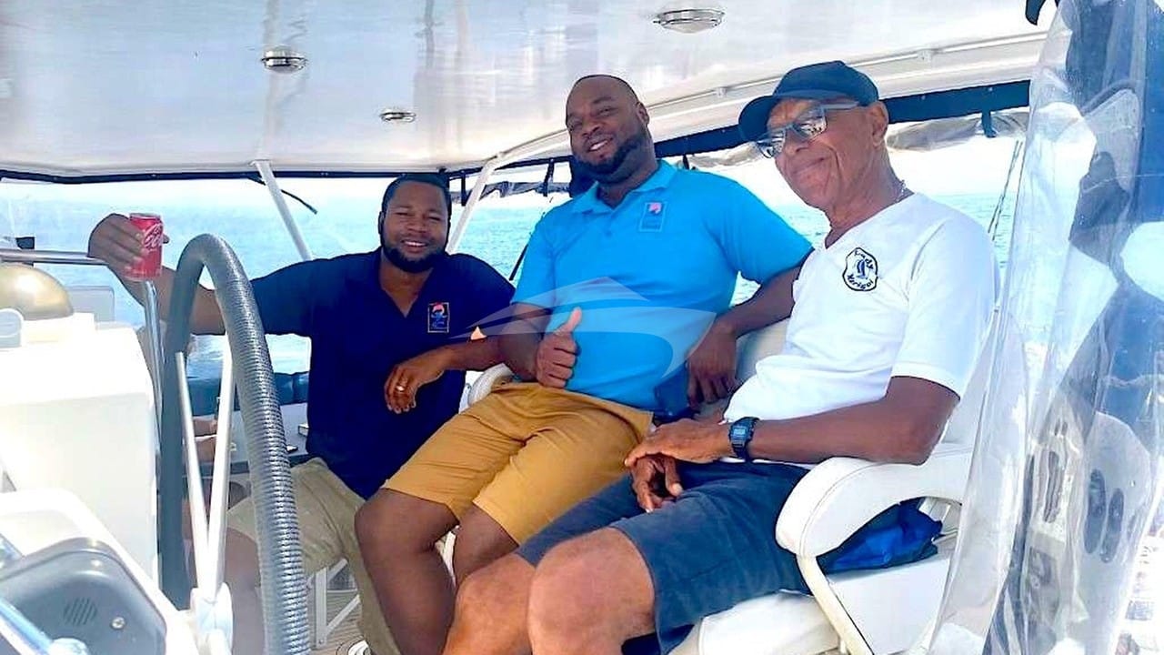 Luxury charter yacht crew for LADY MARIGOT
