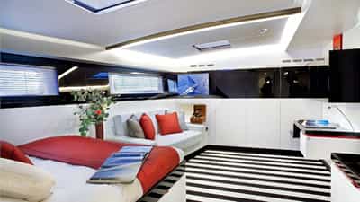 NOMAD IV - Master Cabin